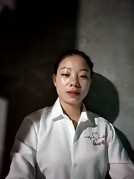 Snapshot of milo123-xx chatting on October 12, 12:31 am milo123-xx online show from October 12, 12:31 am