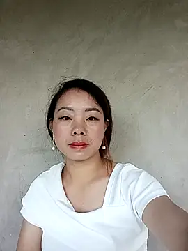 Snapshot of milo123-xx chatting on October 23, 12:21 am milo123-xx online show from October 23, 12:21 am