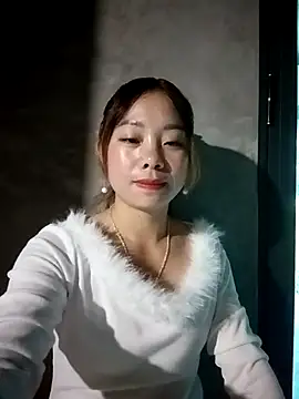 Snapshot of milo123-xx chatting on November 16, 1:33 am milo123-xx online show from November 16, 1:33 am