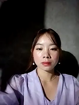 Snapshot of milo123-xx chatting on November 20, 12:00 am milo123-xx online show from November 20, 12:00 am