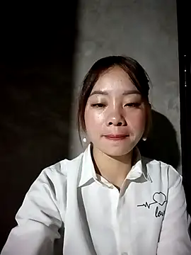 Snapshot of milo123-xx chatting on November 21, 12:32 am milo123-xx online show from November 21, 12:32 am