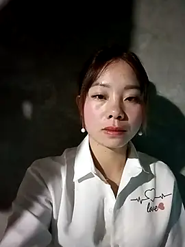 Snapshot of milo123-xx chatting on November 26, 1:17 am milo123-xx online show from November 26, 1:17 am