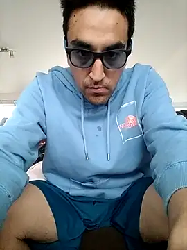 Snapshot of DanBfl chatting on September 13, 12:49 pm DanBfl online show from September 13, 12:49 pm