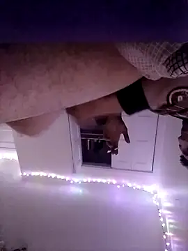 Snapshot of DanBfl chatting on September 20, 7:42 am DanBfl online show from September 20, 7:42 am