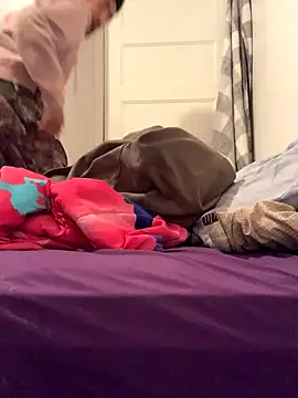 Snapshot of DanBfl chatting on September 29, 3:50 pm DanBfl online show from September 29, 3:50 pm