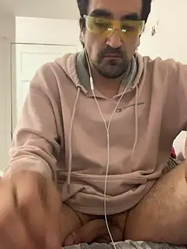 Snapshot of DanBfl chatting on November 1, 8:00 pm DanBfl online show from November 1, 8:00 pm