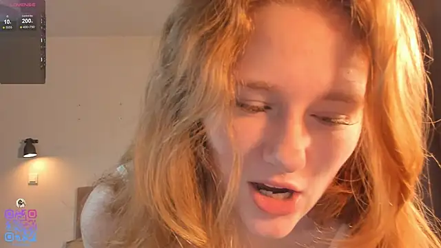 Snapshot of BreezeJam chatting on October 16, 12:06 pm BreezeJam online show from October 16, 12:06 pm