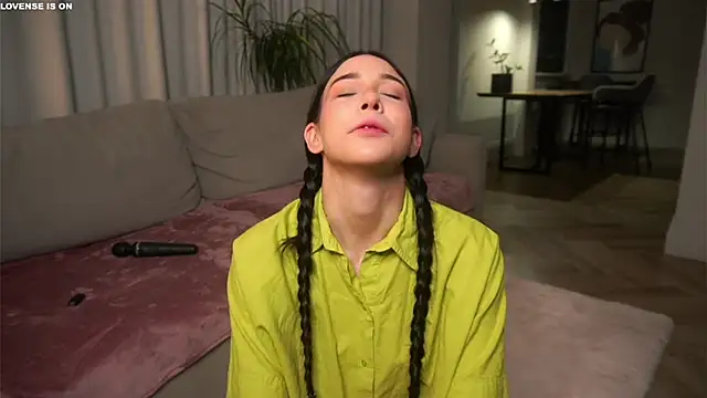 Snapshot of EviaRabasca chatting on November 20, 11:32 am EviaRabasca online show from November 20, 11:32 am