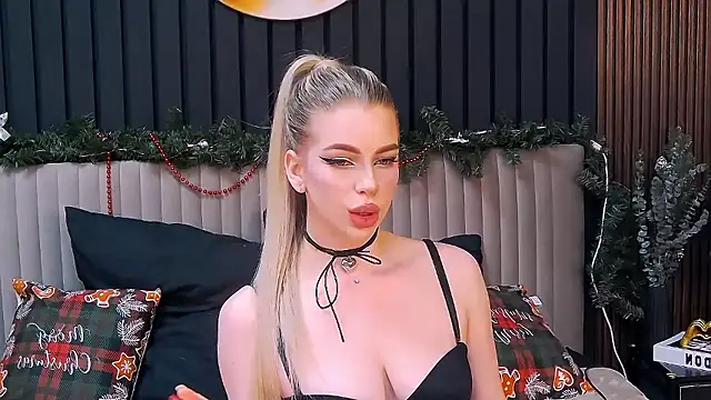 MilanaCeleste online show from January 13, 11:43 pm