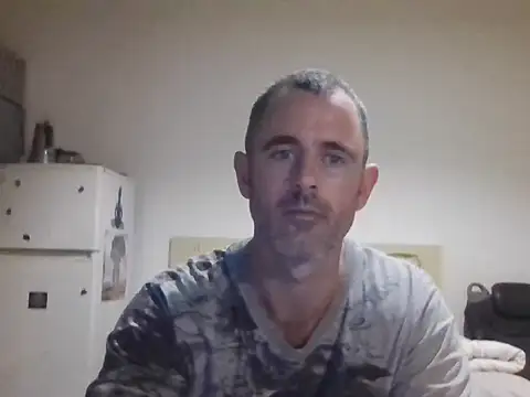 Snapshot of whatYwantMorrre chatting on October 13, 4:18 pm whatYwantMorrre online show from October 13, 4:18 pm