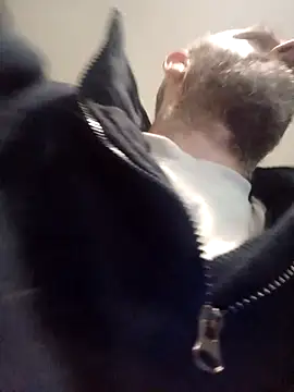 Snapshot of whatYwantMorrre chatting on November 9, 10:24 am whatYwantMorrre online show from November 9, 10:24 am