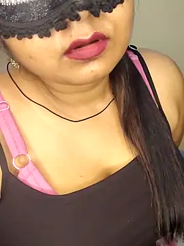 Hot modal online show from June 4, 6:58 pm