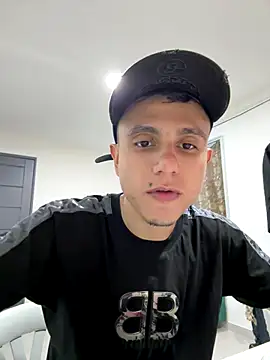 Snapshot of Warmteam777 chatting on September 15, 8:20 pm Warmteam777 online show from September 15, 8:20 pm