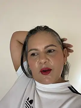 Lucy Milf 474 online show from May 23, 12:09 pm
