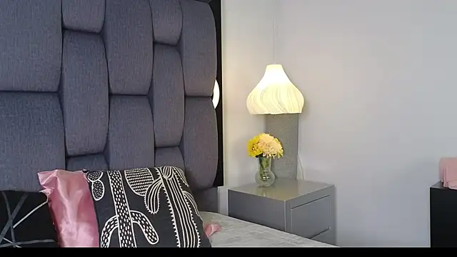 Calipso Parisi online show from June 10, 2:49 pm