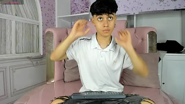 Dani rivass online show from March 12, 11:38 am