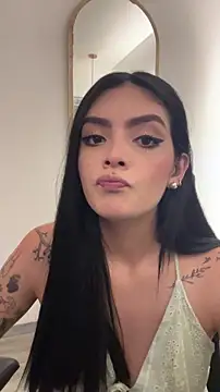 Snapshot of AliceRitter chatting on June 12, 10:30 pm AliceRitter online show from June 12, 10:30 pm