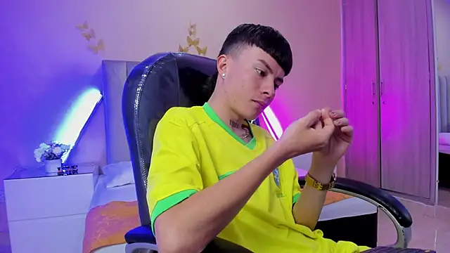 Nascary Fox online show from January 12, 7:19 pm