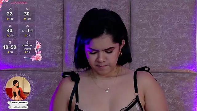 Snapshot of Martina-Roberts- chatting on October 27, 4:16 am Martina-Roberts- online show from October 27, 4:16 am