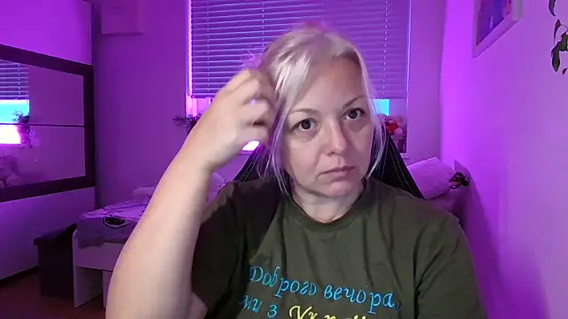 Linsy Kim online show from November 26, 6:25 am