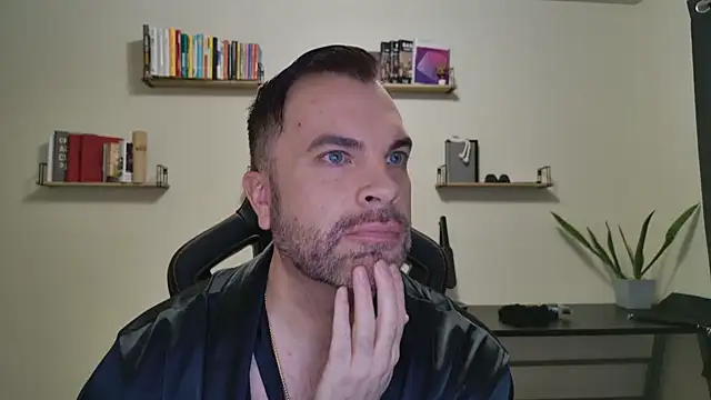 Snapshot of Ty_lerDavid chatting on February 17, 9:32 pm Ty lerDavid online show from February 17, 9:32 pm