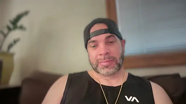 Snapshot of Ty_lerDavid chatting on February 26, 5:34 pm Ty lerDavid online show from February 26, 5:34 pm