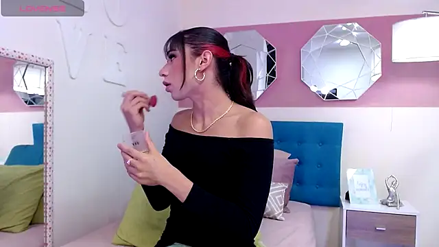 NicoletBlossom online show from November 15, 12:02 pm