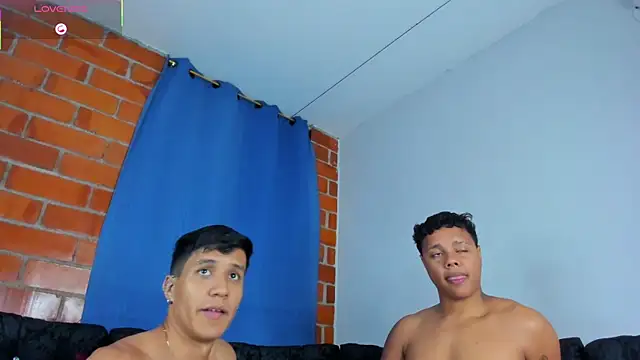 Snapshot of Robertmiller21 chatting on November 29, 5:54 am Robertmiller21 online show from November 29, 5:54 am