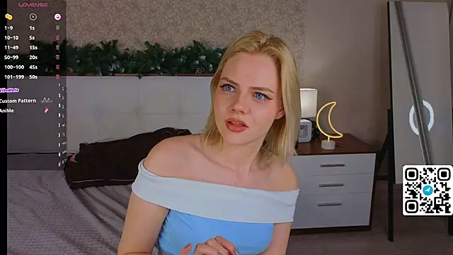 Snapshot of Brittney_Shaw chatting on December 13, 7:53 pm Brittney Shaw online show from December 13, 7:53 pm