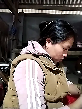 venu00 online show from January 16, 1:53 am