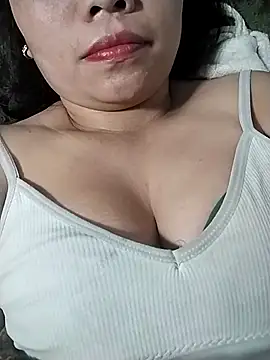 venu00 online show from May 2, 12:48 am