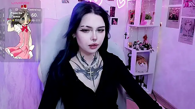 Morana Batt online show from June 18, 2:23 am