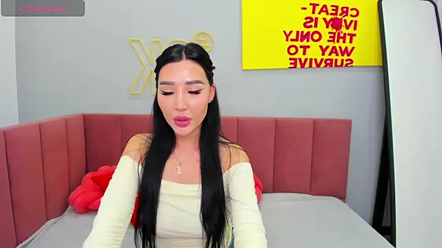 Snapshot of Jennifer_Munoz chatting on October 8, 6:44 am Jennifer Munoz online show from October 8, 6:44 am