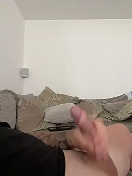 Craiggg85 online show from February 26, 10:03 am