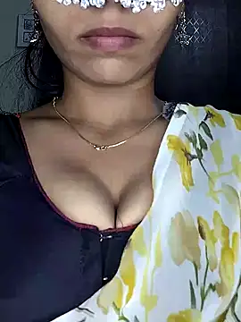 Snapshot of Savita2310 chatting on December 2, 5:41 pm Savita2310 online show from December 2, 5:41 pm