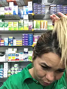 Snapshot of imoly99 chatting on October 29, 7:04 pm imoly99 online show from October 29, 7:04 pm