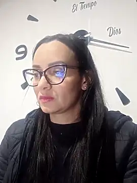 Snapshot of sarita_star chatting on November 21, 1:15 am sarita star online show from November 21, 1:15 am