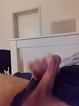 NewJoiner online show from February 13, 6:37 pm