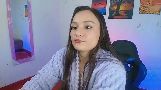 Snapshot of danna_888 chatting on July 20, 10:34 pm danna 888 online show from July 20, 10:34 pm