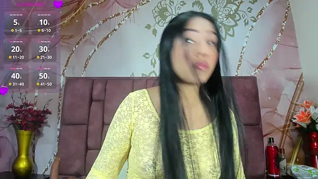 Snapshot of luna_maisonn chatting on January 17, 4:28 am luna maisonn online show from January 17, 4:28 am