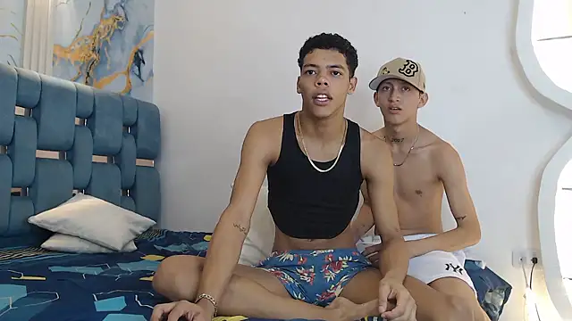 PRETTY FEM online show from January 12, 6:46 pm