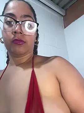 Jessyivonne online show from May 6, 8:03 pm
