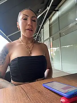 Sarahlove 90 online show from September 23, 8:45 pm