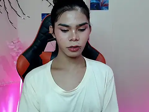 Snapshot of dianne_swift chatting on November 5, 12:49 pm dianne swift online show from November 5, 12:49 pm