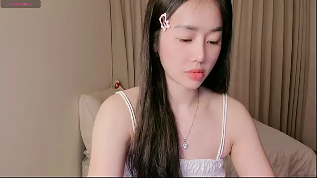 strawberry-ni online show from October 11, 10:03 am