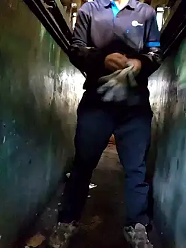 Snapshot of anggllaaa chatting on October 30, 1:29 am anggllaaa online show from October 30, 1:29 am