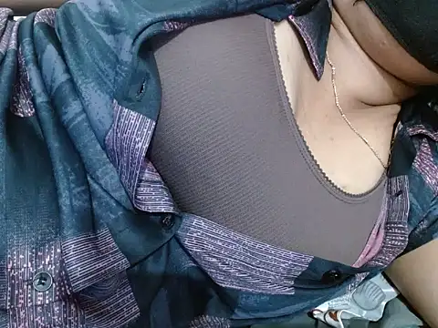 Snapshot of Vaani_Singha chatting on September 14, 5:39 am Vaani Singha online show from September 14, 5:39 am