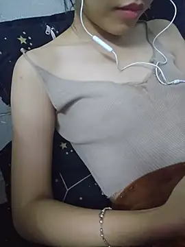 Snapshot of _Thaotam_ chatting on May 31, 2:02 pm Thaotam online show from May 31, 2:02 pm
