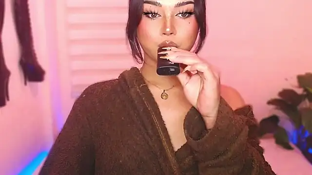 MissRumi Hunter online show from December 21, 12:01 pm