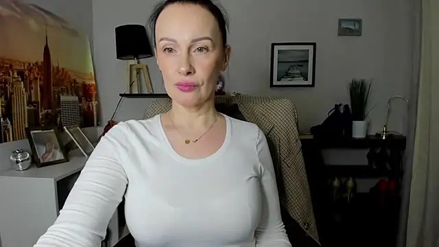 Velvet Jasmine online show from February 25, 6:23 am